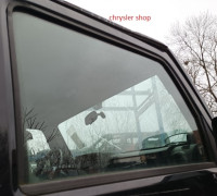 okno pravých předních dveří - ORIGINÁLNÍ DÍL 